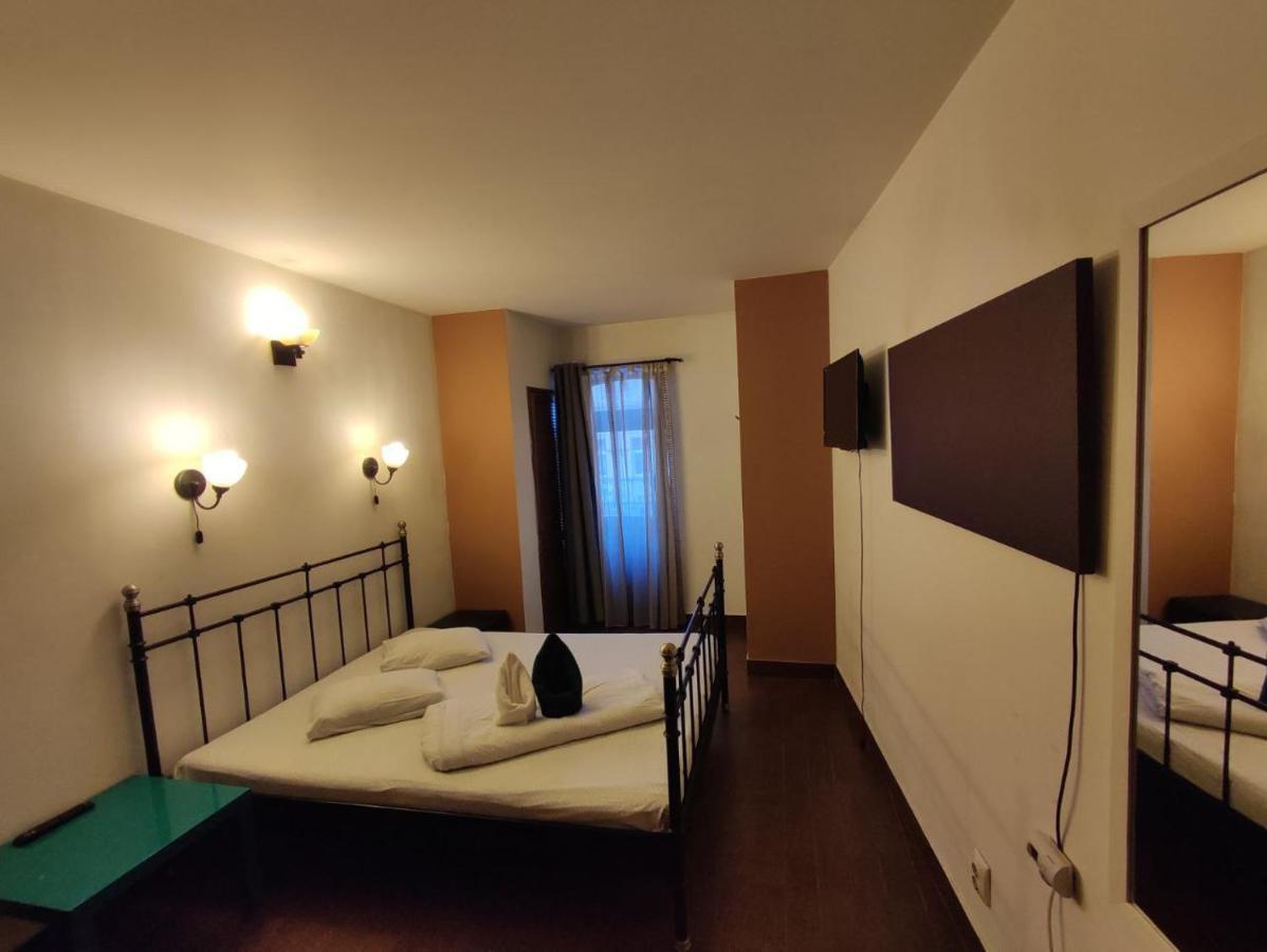 Scarlette Hotel Braşov Exterior foto