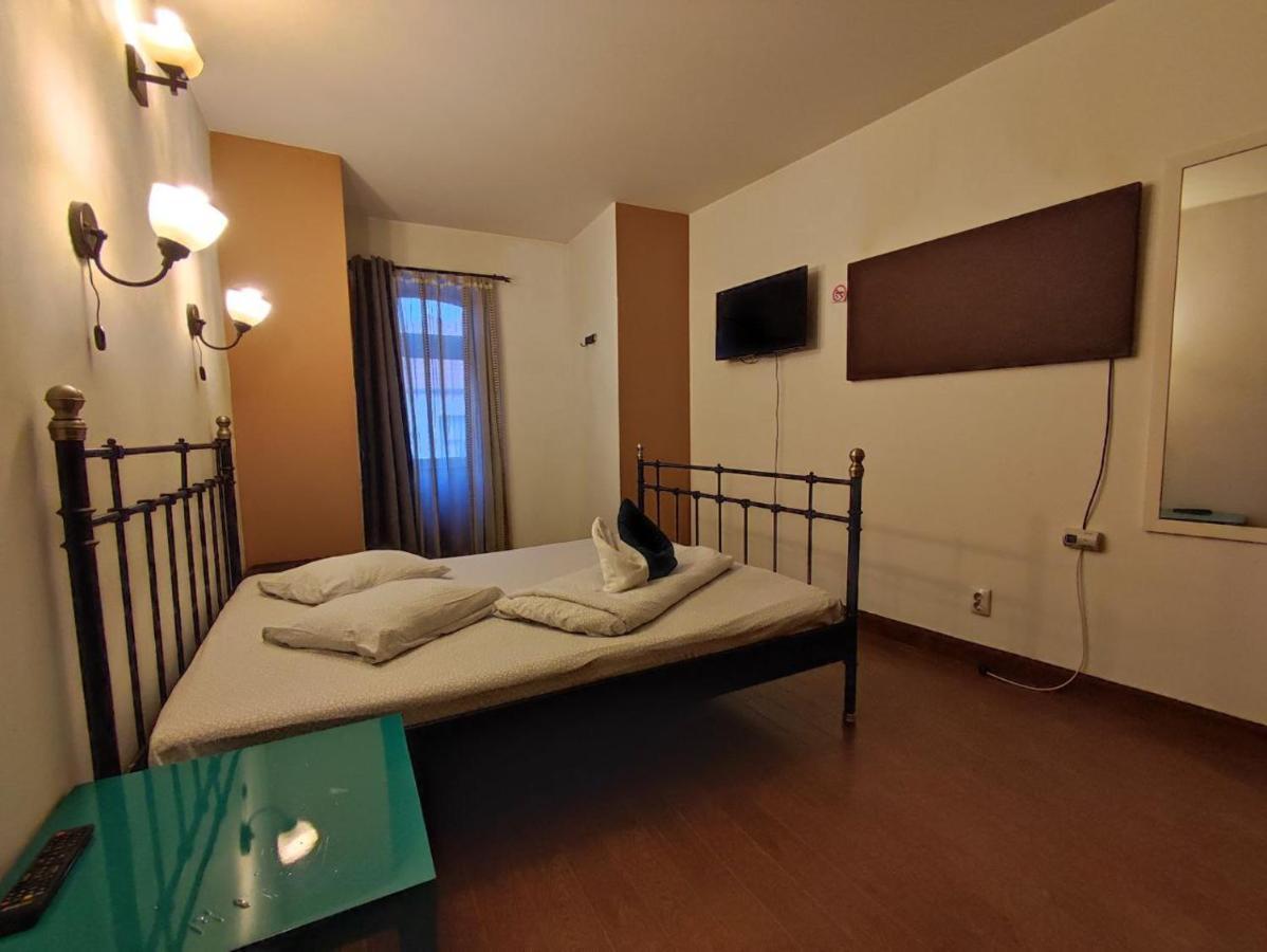 Scarlette Hotel Braşov Exterior foto